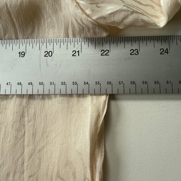 Vintage Marshall Field's Silk Blouse Cream with Jacquard Pattern 70s/80s‎ Sz 10 - Picture 11 of 16